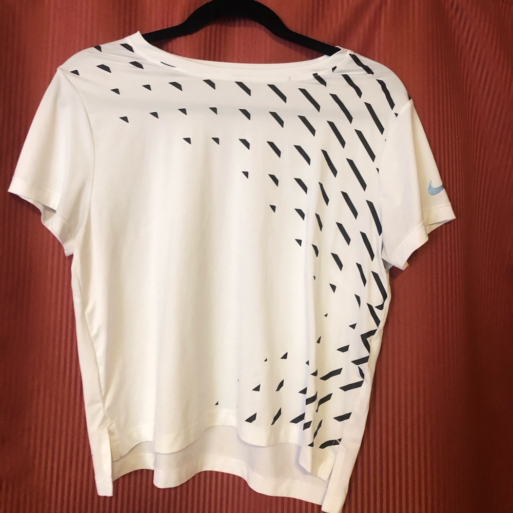 Cropped Nike Running Shirt